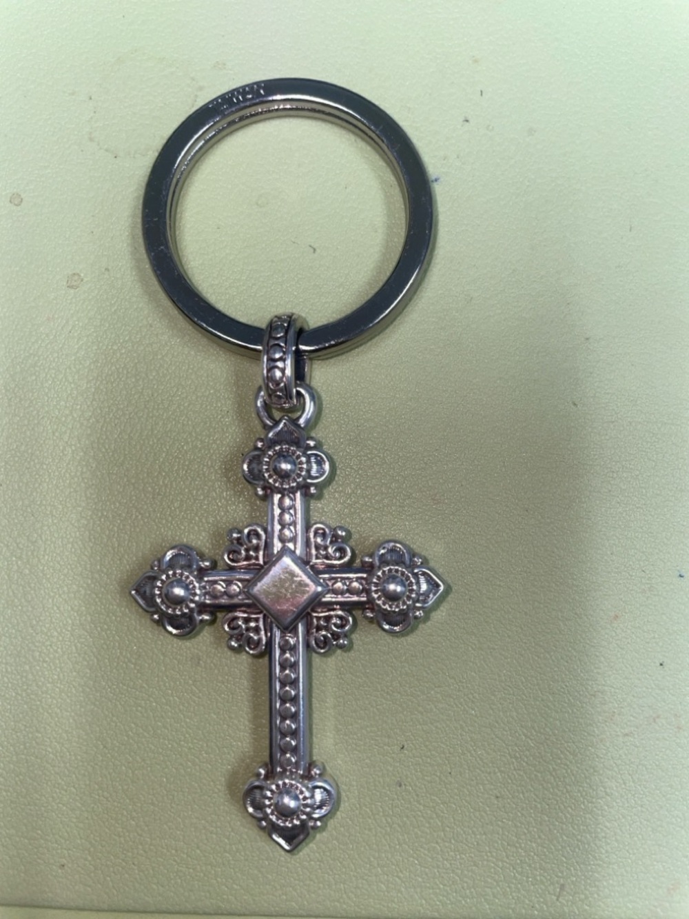 Alcazar Cross Key Fob
Brighton Silver Crystal Cross Pendant Charm 🫏 - Picture 3 of 5